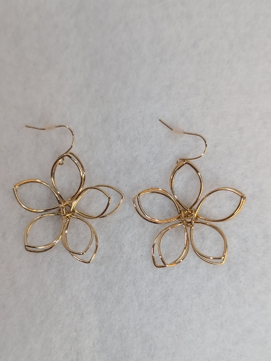 House of Harlow 1960 Jewelry - House Of Harlow 1960 Goldtone Wire Flower Earrings